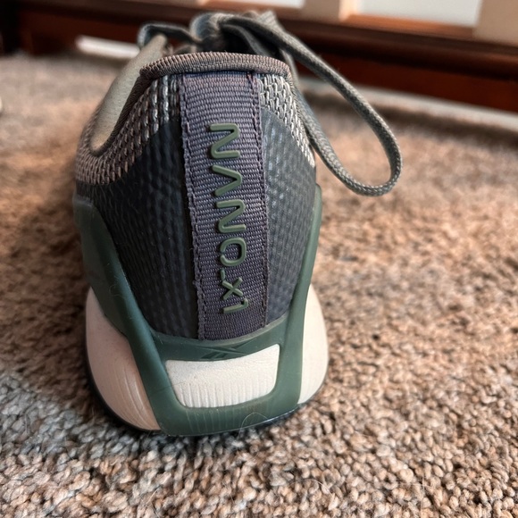 Reebok nano size 6.5 - Picture 4 of 4